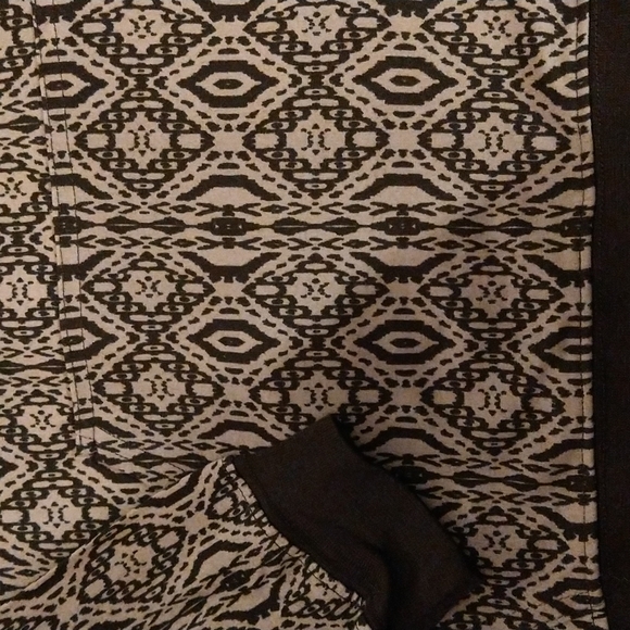 I'm in love with...DEREK Gray Buttery Soft Hoody Pullover - Picture 4 of 4